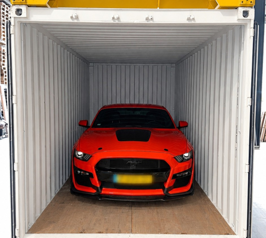 Ford Mustang, auto opslag bij Van Haarlem Verhuizers